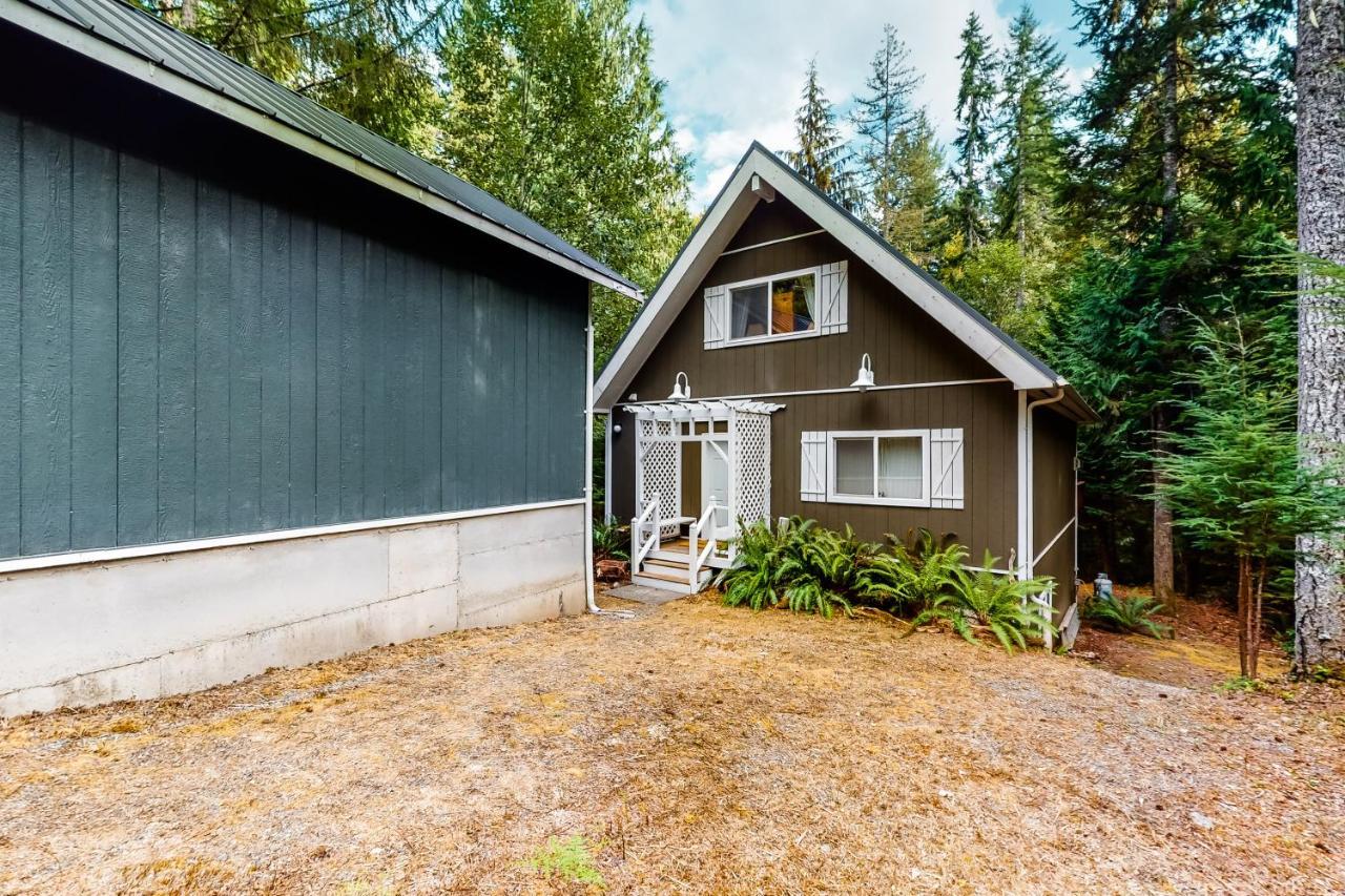 Alpine Home Lilliwaup Exterior photo